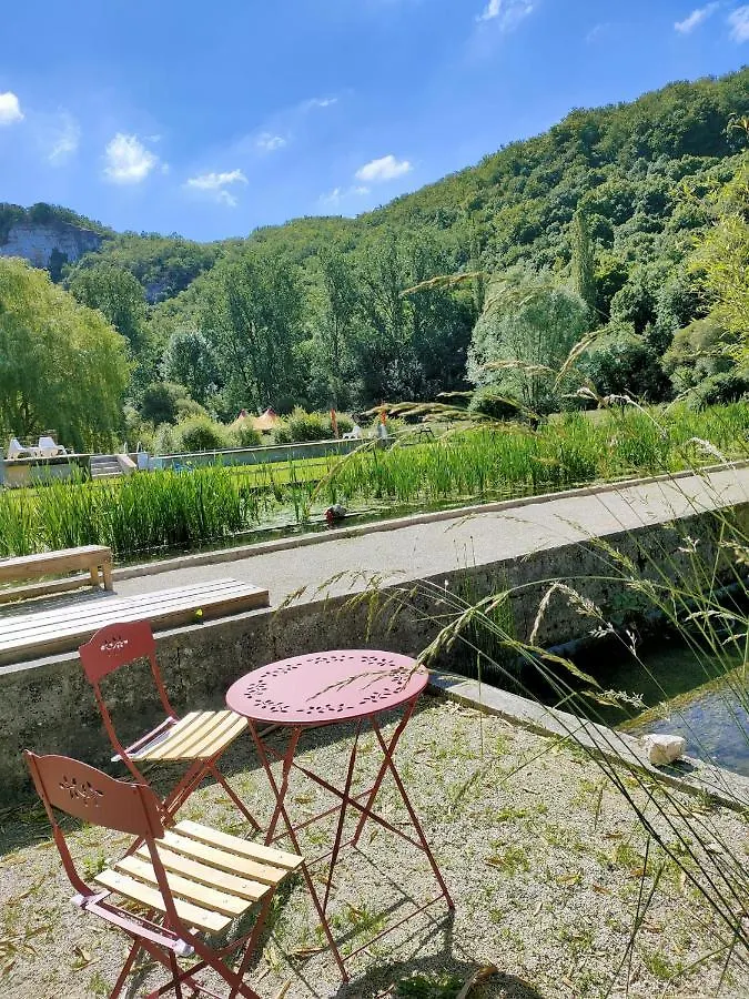 Les Pieds dans l'eau, Gîte Le Blagour Lachapelle-Auzac
